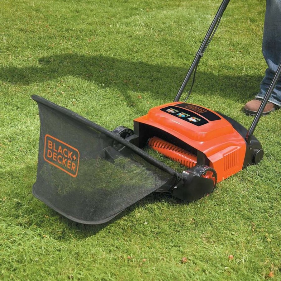 Homebase Garden Tillers & Lawn Scarifiers | Black+Decker 600W Electric Lawn Raker (Gd300-Gb)