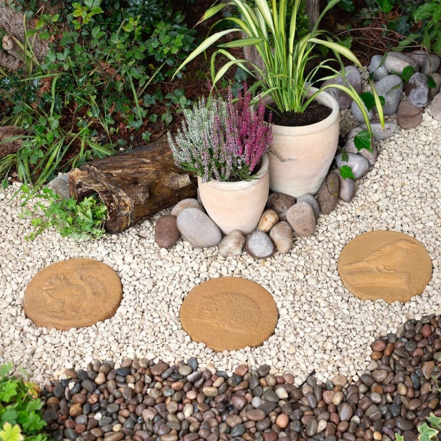 Homebase Paving Stones & Slabs | Stylish Stone Wildlife Stepping Stone - 1 Piece